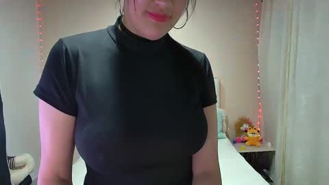 Snapshot of candycarson chatting on 12.17.24 CANDYCARSON online show from 12.17.24