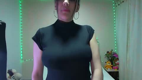 Snapshot of candycarson chatting on 02.26.25 CANDYCARSON online show from 02.26.25