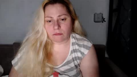 Laura online show from 03.02.25