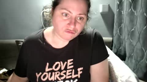 Laura online show from 10.15.25