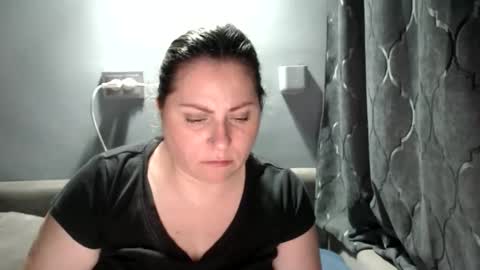 Laura online show from 11.17.25