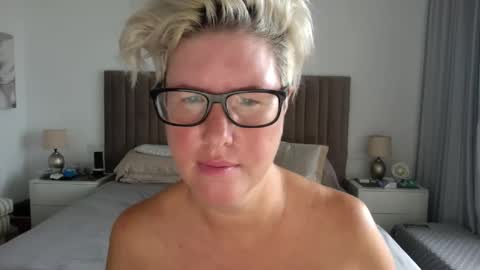 Candycumslut69 online show from 10.08.25