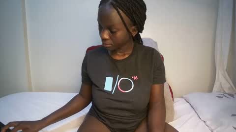 candycurly_ online show from 02.22.25