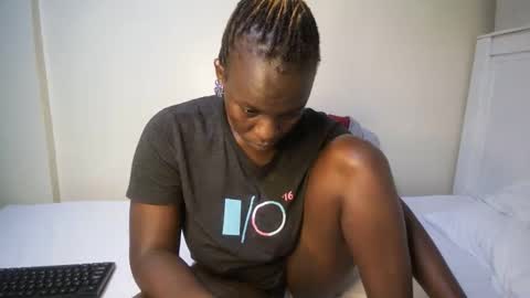 candycurly_ online show from 10.16.25