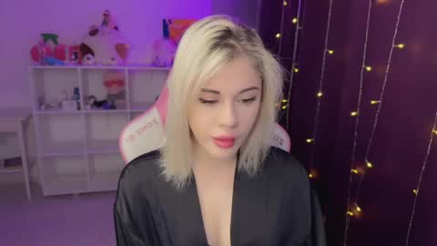 You can call me HH online show from 11.24.25