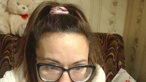say meow and send tips  online show from 03.02.25