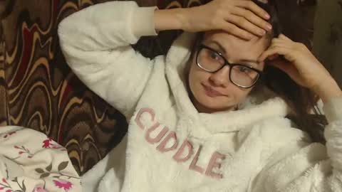 say meow and send tips  online show from 03.02.25