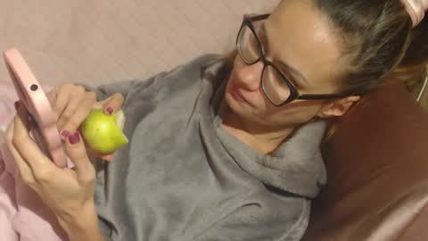 Snapshot of candylady13 chatting on 11.08.25 say meow and send tips online show from 11.08.25