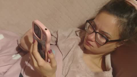 Snapshot of candylady13 chatting on 11.15.25 say meow and send tips online show from 11.15.25