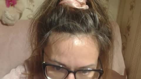 Snapshot of candylady13 chatting on 11.21.25 say meow and send tips online show from 11.21.25