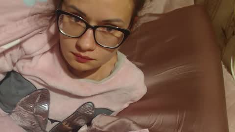 Snapshot of candylady136 chatting on 10.16.25 say meow and send tip online show from 10.16.25