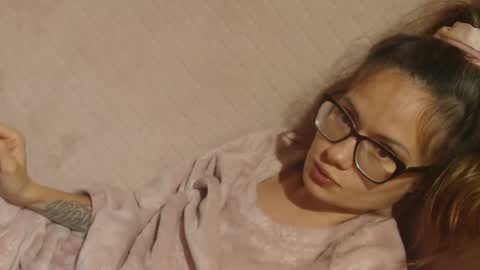 Snapshot of candylady136 chatting on 11.10.25 say meow and send tip online show from 11.10.25