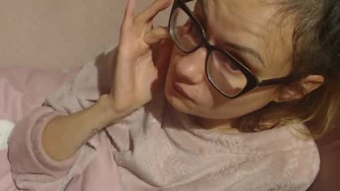 Snapshot of candylady136 chatting on 11.12.25 say meow and send tip online show from 11.12.25