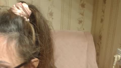 say meow and send tip  online show from 11.16.25