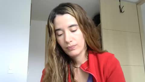 Snapshot of candylovecat chatting on 11.05.25 candylovecat online show from 11.05.25