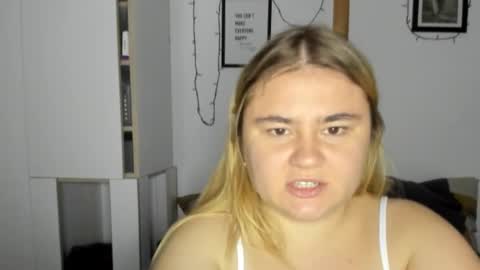 Snapshot of candymilas chatting on 12.06.24 candymilas online show from 12.06.24