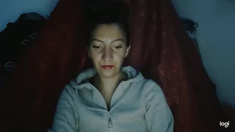 Snapshot of candymilfff chatting on 12.11.24 candymilfff online show from 12.11.24