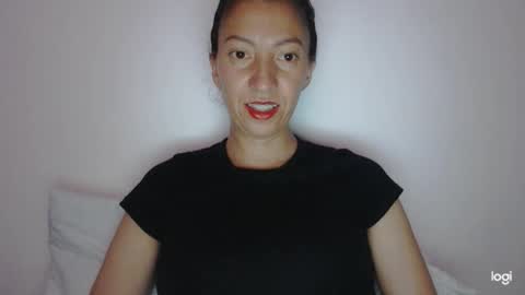 Snapshot of candymilfff chatting on 12.15.24 candymilfff online show from 12.15.24