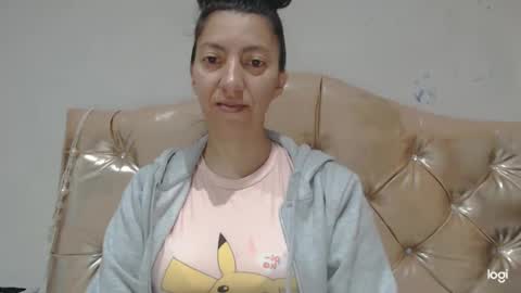 Snapshot of candymilfff chatting on 02.13.25 candymilfff online show from 02.13.25