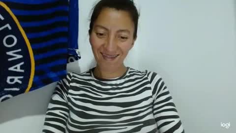 Snapshot of candymilfff chatting on 09.10.25 candymilfff online show from 09.10.25