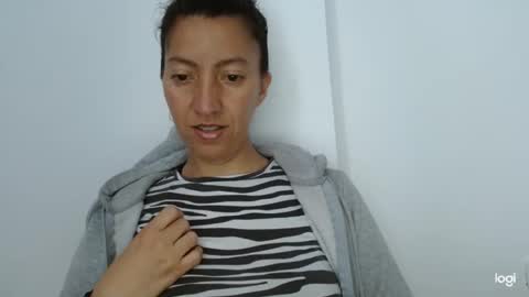Snapshot of candymilfff chatting on 09.12.25 candymilfff online show from 09.12.25