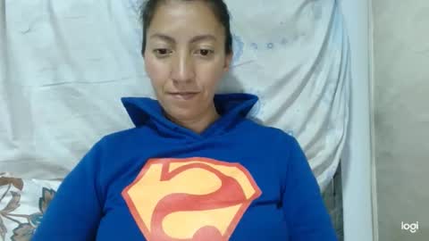 Snapshot of candymilfff chatting on 10.06.25 candymilfff online show from 10.06.25