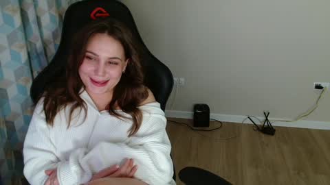 candymini online show from 02.26.25