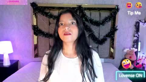 Candys Victoria online show from 12.17.25