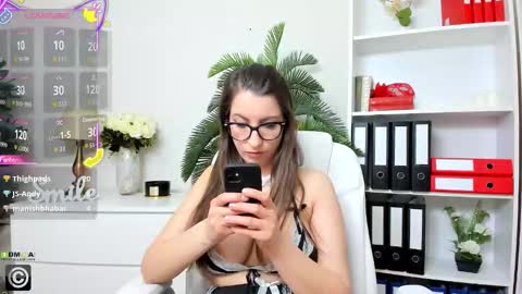 Snapshot of candywesst chatting on 02.20.26 Candy My pleasure its in your hands online show from 02.20.26