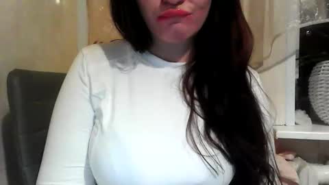 Snapshot of candyxdiamond chatting on 10.05.25 CandyXDiamond online show from 10.05.25