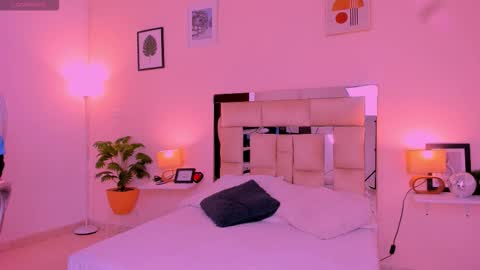 Snapshot of candyygirl_1 chatting on 09.27.25 Candy online show from 09.27.25