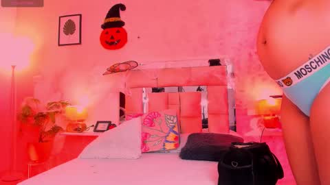 Snapshot of candyygirl_1 chatting on 10.16.25 Candy online show from 10.16.25