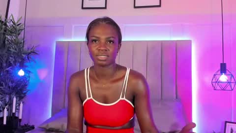 Snapshot of candyyvega chatting on 11.07.25 candyyvega online show from 11.07.25