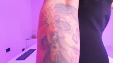 Aura  online show from 11.01.25