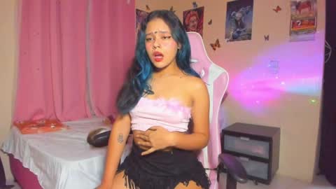 Snapshot of canela_vae chatting on 02.02.25 Canela online show from 02.02.25