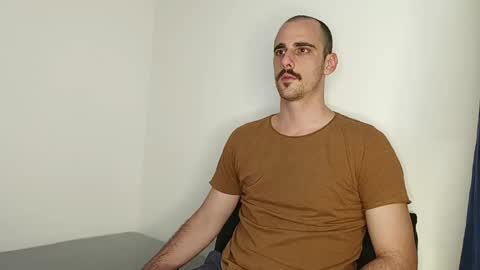 Snapshot of caneladubanhado chatting on 01.04.25 Canela online show from 01.04.25