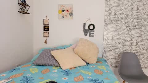 Canhela online show from 10.18.25