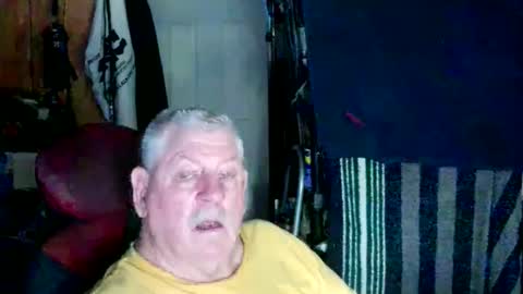 Snapshot of canoelicker69 chatting on 10.17.25 canoelicker69 online show from 10.17.25