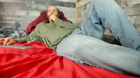 Snapshot of canuk1983 chatting on 10.19.25 canuk1983 online show from 10.19.25