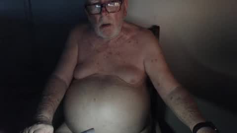 Snapshot of capt5105 chatting on 02.19.25 capt5105 online show from 02.19.25