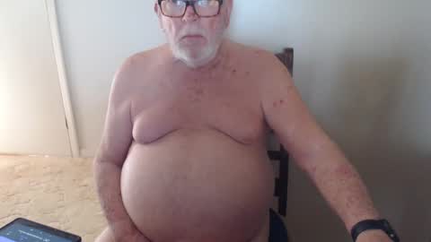 Snapshot of capt5105 chatting on 02.25.25 capt5105 online show from 02.25.25