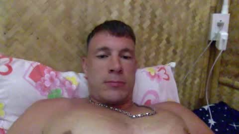 Snapshot of capt_oliver chatting on 01.26.25 follow my twitter online show from 01.26.25