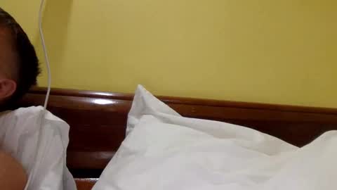 Snapshot of capt_oliver chatting on 01.30.25 follow my twitter online show from 01.30.25