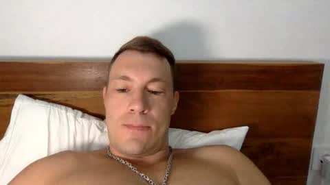 Snapshot of capt_oliver chatting on 09.25.25 follow my twitter online show from 09.25.25