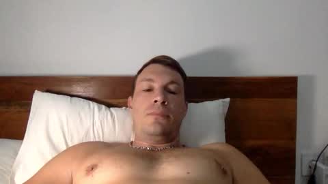 Snapshot of capt_oliver chatting on 10.11.25 follow my twitter online show from 10.11.25