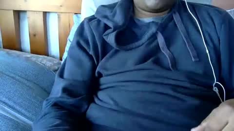 Snapshot of captainjizzalot chatting on 11.01.25 CaptainJ online show from 11.01.25