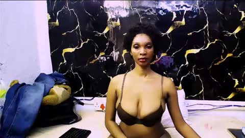 caramelminxx_ online show from 06.08.26