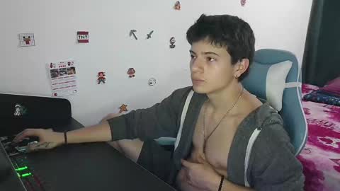 carapalida9008 online show from 01.28.25