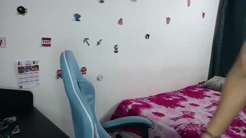 carapalida9008 online show from 01.31.25