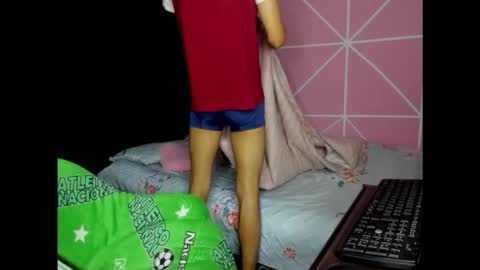 Carlos and Cristian  online show from 11.18.25